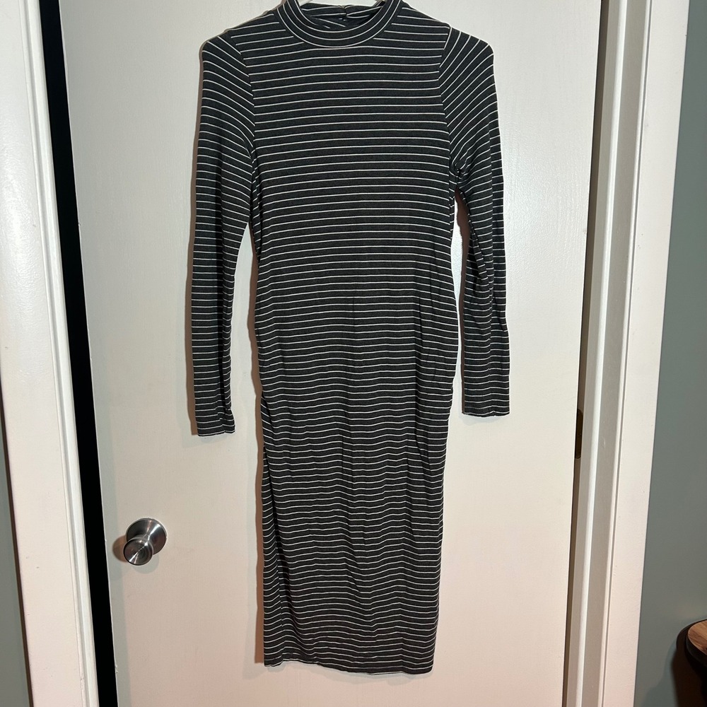 A Pea in the Pod Striped Mock Neck Long Sleeve Midi Dress‎ Maternity Size S
